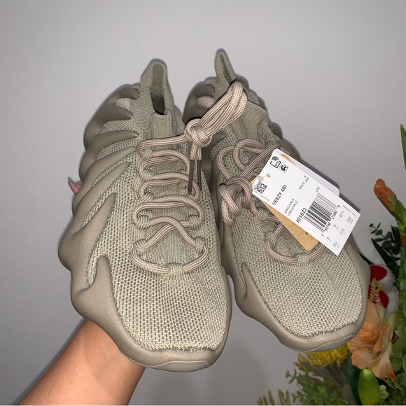 Yeezy 450 stone Flax size 9.5 M - Picture 5 of 15